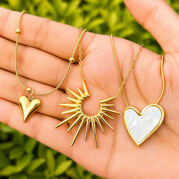 Elif Statement Pendant Necklace – 18K Gold-Plated, Waterproof & Hypoallergenic