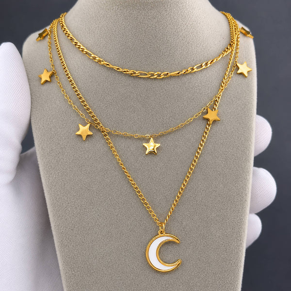Noor Crescent & Star Necklace – 18K Gold-Plated, Waterproof & Hypoallergenic