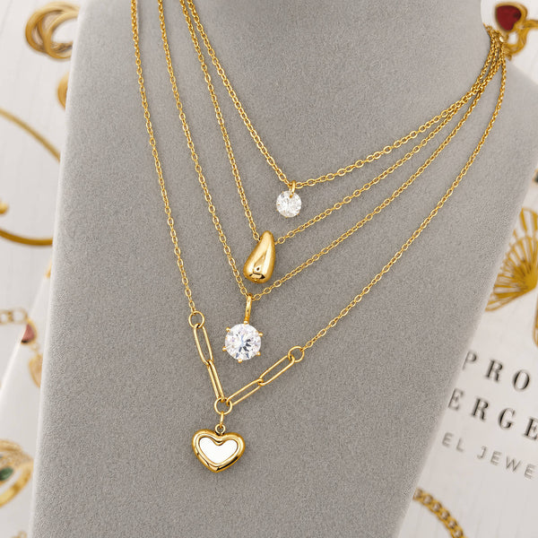 Zoya Solitaire Necklace – 18K Gold-Plated, Waterproof & Hypoallergenic