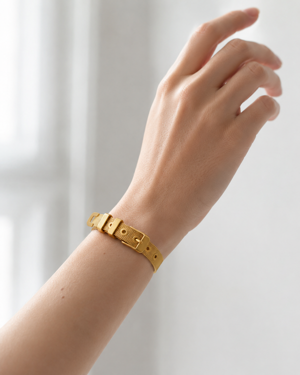 Regal Mesh Buckle Bracelet – 18K Gold Plated Stainless Steel